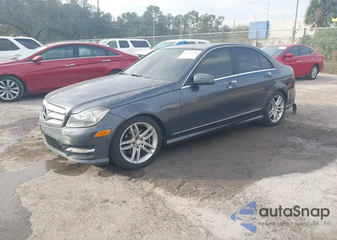 2013 Mercedes-Benz C 250 Sport from USA, damaged, VIN WDDGF4HBXDA767984